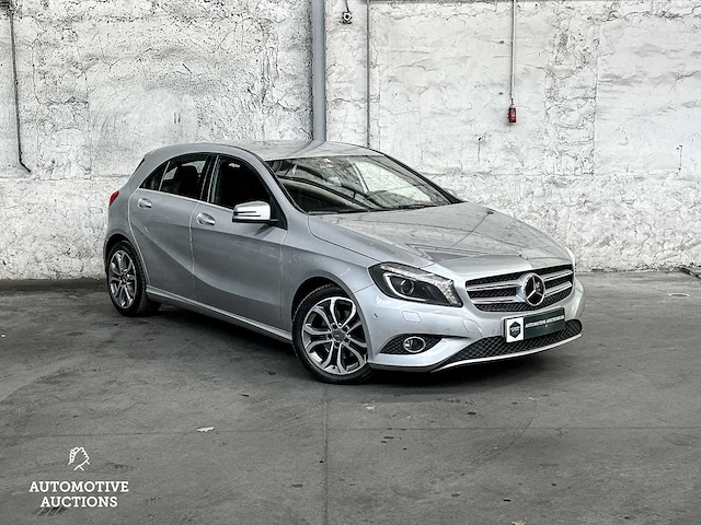 Mercedes-benz a180 a-klasse 122pk 2013, j-941-gj - afbeelding 2 van  57