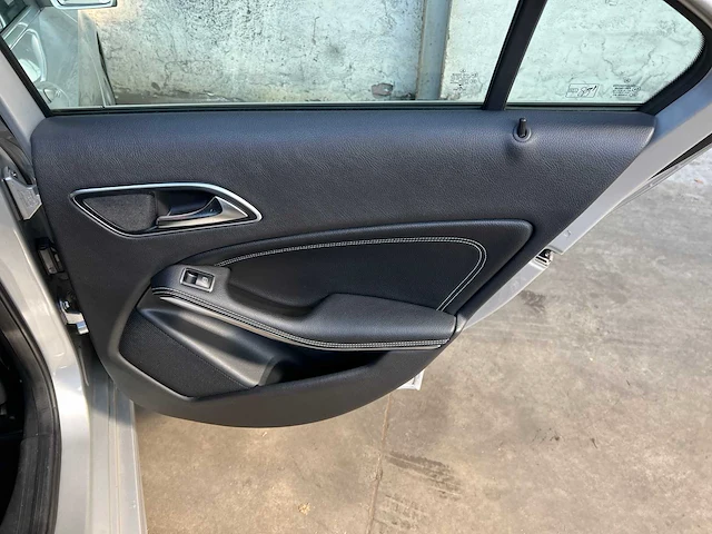 Mercedes-benz a180 a-klasse 122pk 2013, j-941-gj - afbeelding 40 van  57