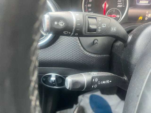 Mercedes-benz a180 d lease edition plus automaat, nd-919-k - afbeelding 17 van  29
