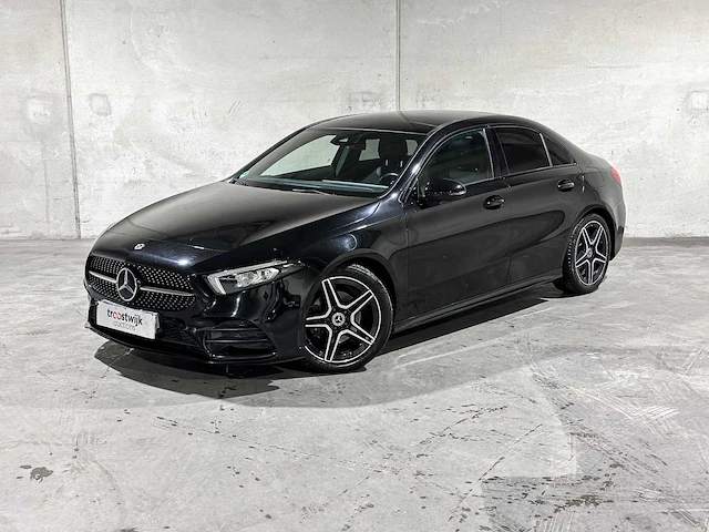 Mercedes-benz a180 limousine premium plus 136pk 2020, r-276-vv - afbeelding 23 van  45