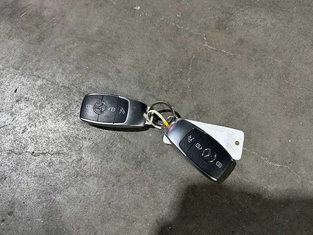 Mercedes-benz a180 limousine premium plus 136pk 2020, r-276-vv - afbeelding 40 van  45