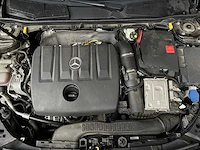 Mercedes-benz a180d amg business solution 116pk 2018 a-klasse, xj-192-k - afbeelding 39 van  45