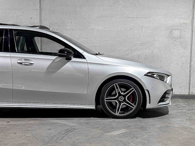 Mercedes-benz a200 amg business solution 163pk 2019 a-klasse, j-647-sp - afbeelding 5 van  51