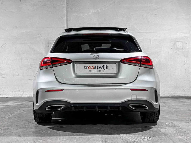 Mercedes-benz a200 amg business solution 163pk 2019 a-klasse, j-647-sp - afbeelding 9 van  51