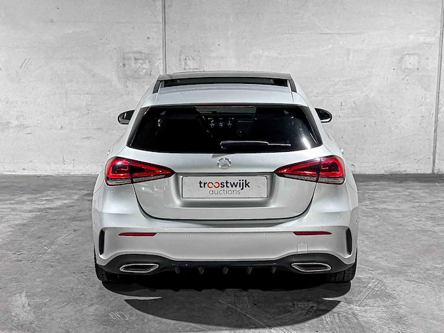 Mercedes-benz a200 amg business solution 163pk 2019 a-klasse, j-647-sp - afbeelding 10 van  51