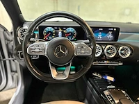 Mercedes-benz a200 amg business solution 163pk 2019 a-klasse, j-647-sp - afbeelding 18 van  51