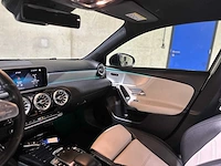 Mercedes-benz a200 amg business solution 163pk 2019 a-klasse, j-647-sp - afbeelding 19 van  51
