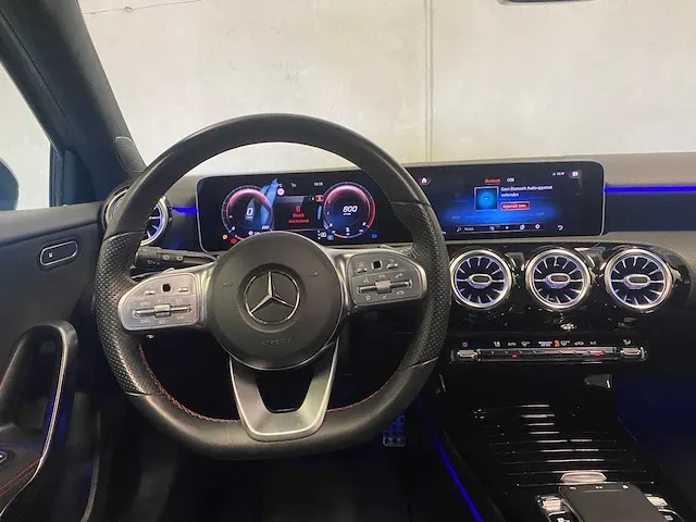 Mercedes-benz a200 amg business solution 163pk 2019 a-klasse, r-257-zn - afbeelding 28 van  67