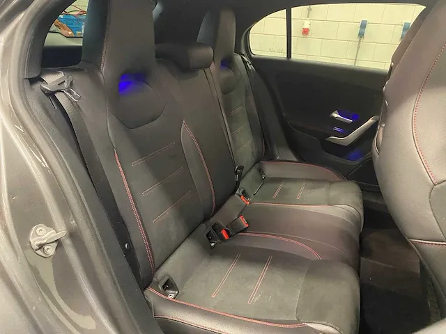 Mercedes-benz a200 amg business solution 163pk 2019 a-klasse, r-257-zn - afbeelding 58 van  67