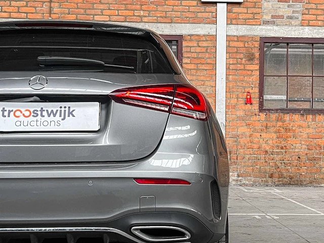 Mercedes-benz a200 premium 163pk 2018 a-klasse, h-306-jr - afbeelding 9 van  53