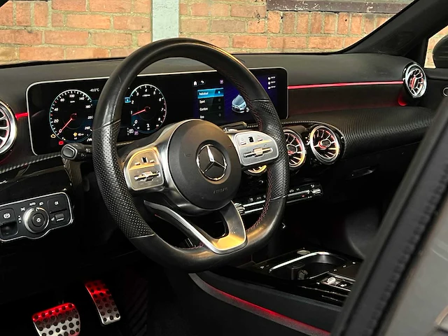 Mercedes-benz a200 premium 163pk 2018 a-klasse, h-306-jr - afbeelding 17 van  53
