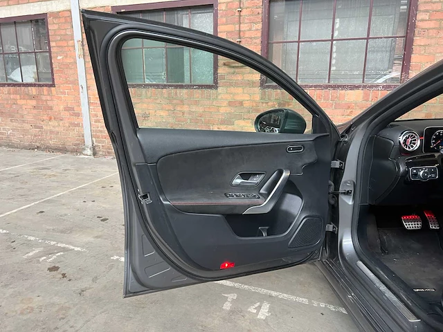 Mercedes-benz a200 premium 163pk 2018 a-klasse, h-306-jr - afbeelding 38 van  53
