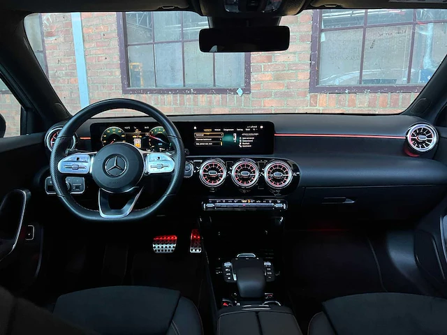 Mercedes-benz a250e amg business solution 160pk 2022 a-klasse, x-451-tp - afbeelding 27 van  68