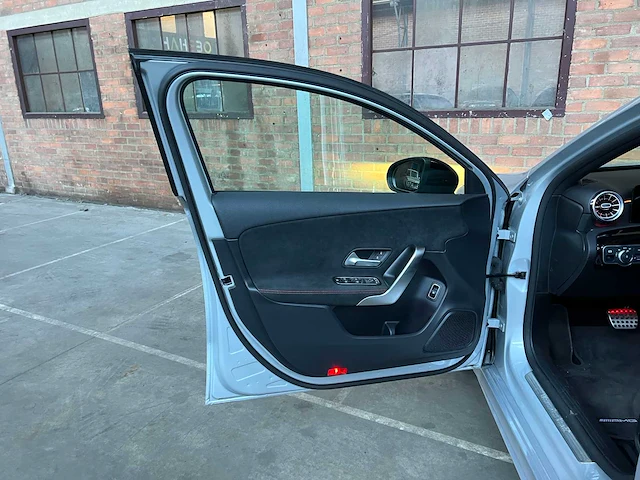 Mercedes-benz a250e amg business solution 160pk 2022 a-klasse, x-451-tp - afbeelding 51 van  68