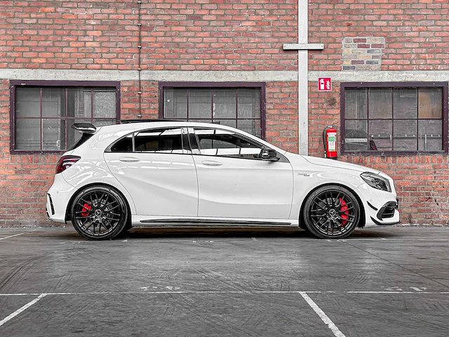 Mercedes-benz a45 amg 4matic 381pk 2016 a-klasse, k-200-tt - afbeelding 3 van  48