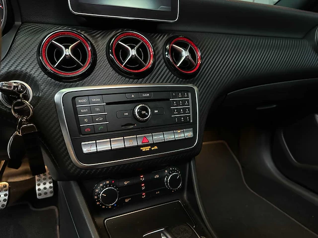 Mercedes-benz a45 amg 4matic 381pk 2016 a-klasse, k-200-tt - afbeelding 27 van  48