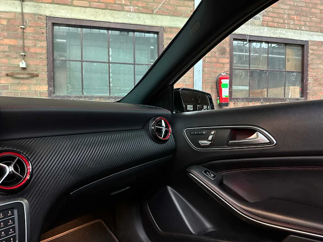 Mercedes-benz a45 amg 4matic 381pk 2016 a-klasse, k-200-tt - afbeelding 29 van  48