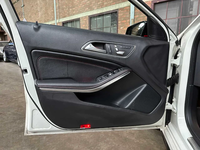 Mercedes-benz a45 amg 4matic 381pk 2016 a-klasse, k-200-tt - afbeelding 30 van  48