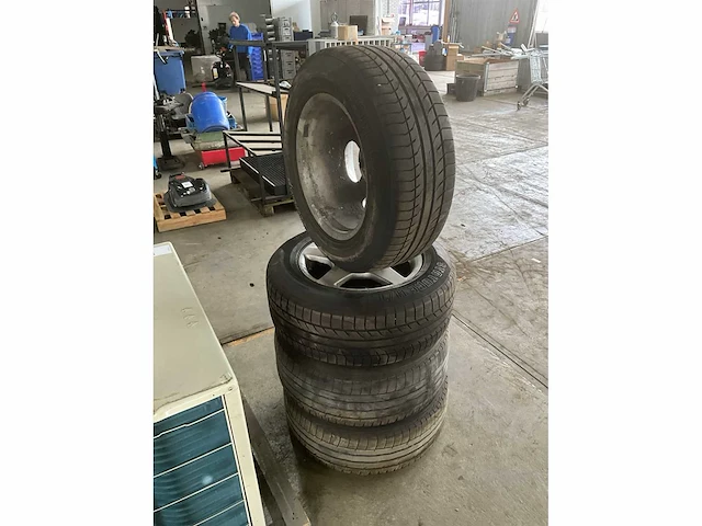 Mercedes-benz amg mercedes ml velgenset - afbeelding 5 van  5