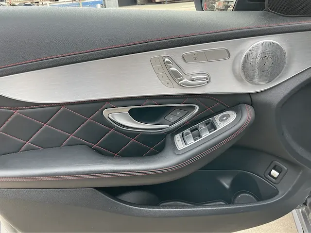Mercedes-benz amg - afbeelding 16 van  30