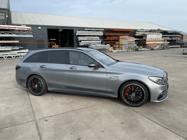 Mercedes-benz amg - afbeelding 23 van  30