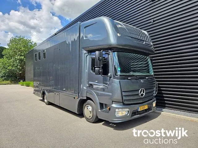 Mercedes-benz atego 3paards paardenvrachtwagen paardentransport met living 83-bfd-2 - afbeelding 12 van  64