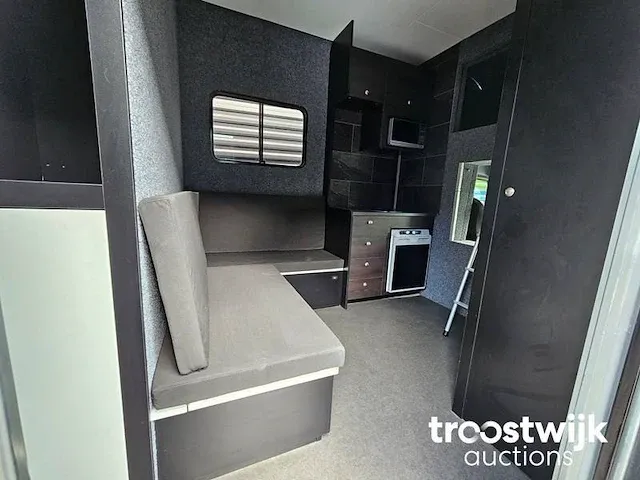 Mercedes-benz atego 3paards paardenvrachtwagen paardentransport met living 83-bfd-2 - afbeelding 25 van  64