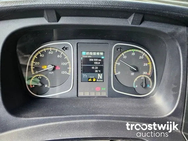 Mercedes-benz atego 3paards paardenvrachtwagen paardentransport met living 83-bfd-2 - afbeelding 49 van  64
