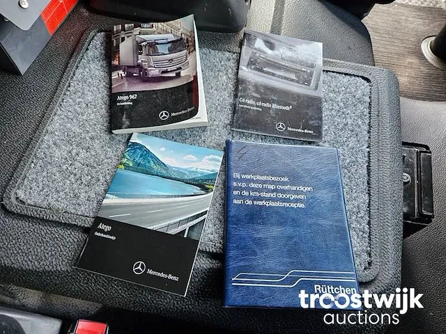 Mercedes-benz atego 3paards paardenvrachtwagen paardentransport met living 83-bfd-2 - afbeelding 61 van  64