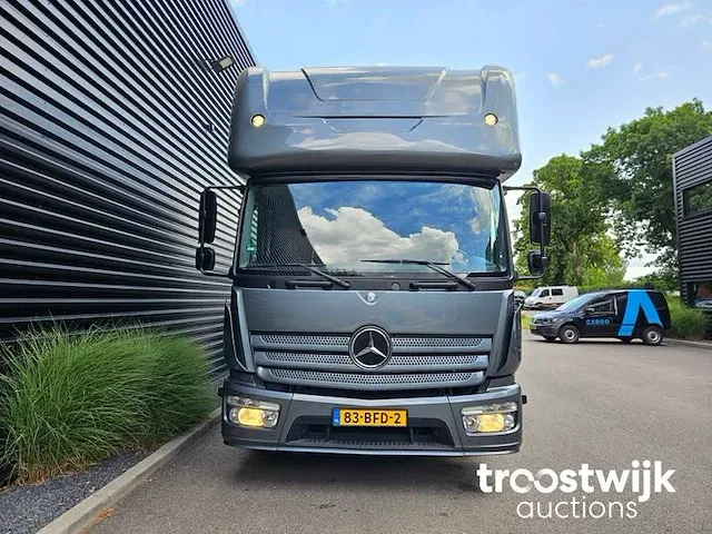 Mercedes-benz atego 3paards paardenvrachtwagen paardentransport met living 83-bfd-2 - afbeelding 56 van  64