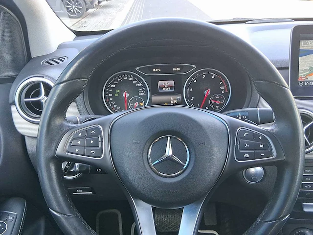 Mercedes-benz b-klasse 180 ambition car 2018 | xb-132-p - afbeelding 7 van  34