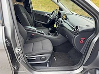 Mercedes-benz b-klasse 180 ambition clima navi 92-trf-5 - afbeelding 11 van  23