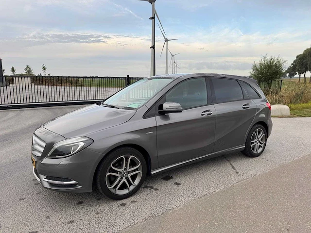 Mercedes-benz b-klasse 180 ambition clima navi 92-trf-5 - afbeelding 19 van  23