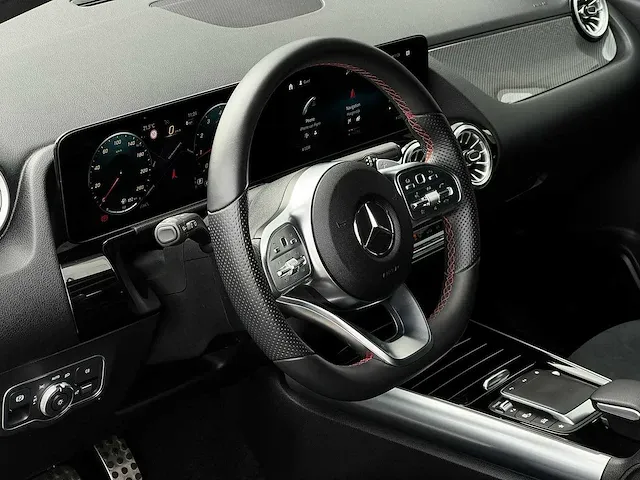 Mercedes-benz b-klasse 180 amg line | p-471-pl - afbeelding 34 van  57