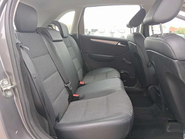 Mercedes-benz b-klasse 180 busines class 2011 | 83-pvr-7 - afbeelding 22 van  31