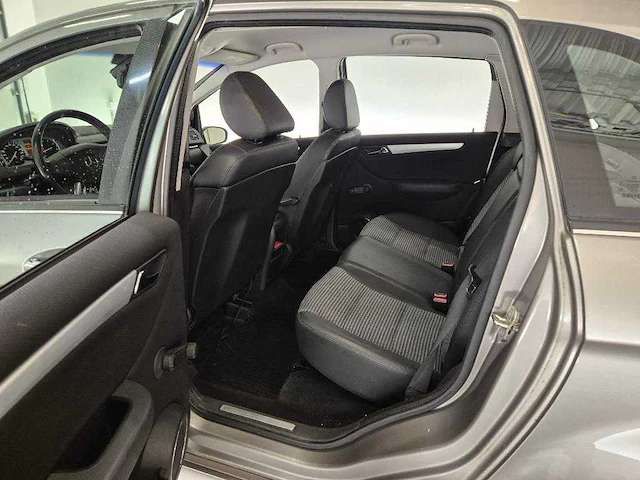 Mercedes-benz b-klasse 200 , 71-zp-zp - afbeelding 12 van  15