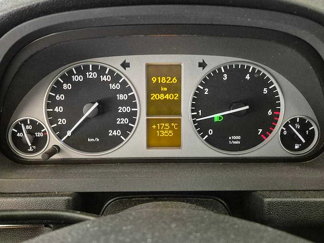 Mercedes-benz b-klasse 200 , 71-zp-zp - afbeelding 14 van  15