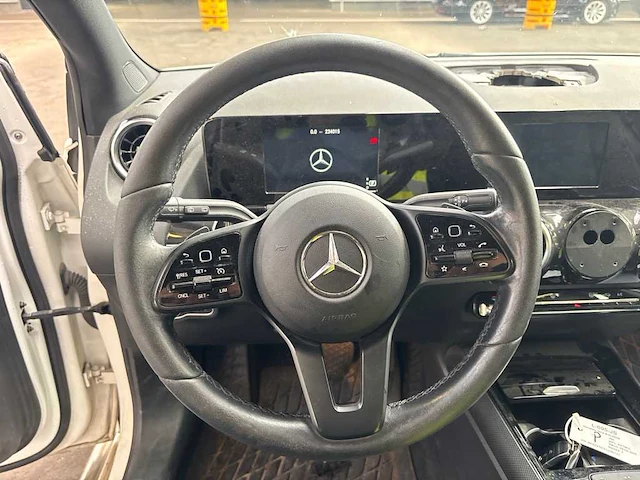 Mercedes-benz b-klasse 200d , l-695-js - afbeelding 12 van  14