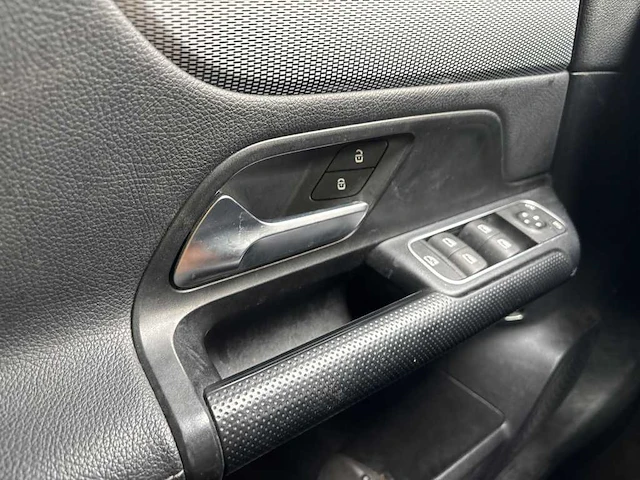 Mercedes-benz b-klasse 200d , l-695-js - afbeelding 3 van  14