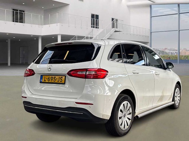 Mercedes-benz b-klasse 200d , l-695-js - afbeelding 8 van  14