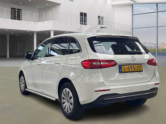 Mercedes-benz b-klasse 200d , l-695-js - afbeelding 9 van  14
