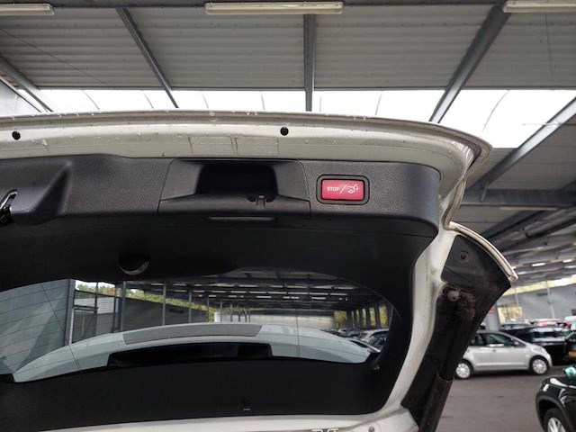 Mercedes-benz b-klasse 200d , n-341-hl - afbeelding 7 van  16