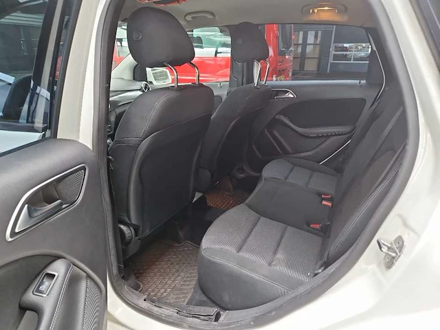 Mercedes-benz b-klasse 220 d ambition , g-333-hg - afbeelding 10 van  13