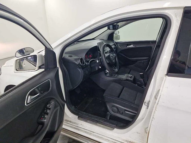 Mercedes-benz b-klasse 220 d ambition , g-341-hg - afbeelding 14 van  16
