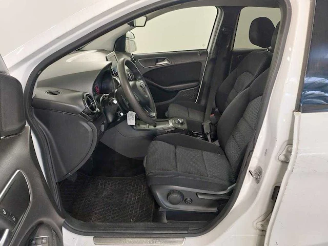 Mercedes-benz b-klasse 220 d ambition , g-774-ks - afbeelding 14 van  18