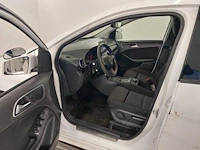 Mercedes-benz b-klasse 220 d ambition , tp-847-d - afbeelding 8 van  18