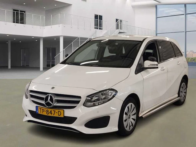 Mercedes-benz b-klasse 220 d ambition , tp-847-d - afbeelding 1 van  18