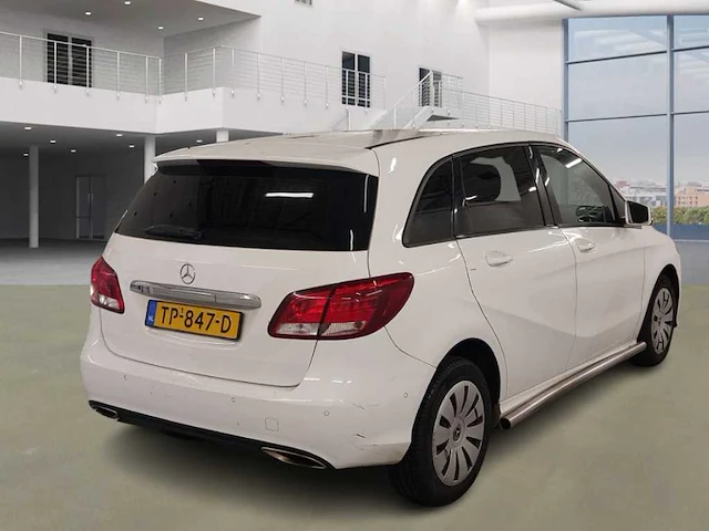 Mercedes-benz b-klasse 220 d ambition , tp-847-d - afbeelding 12 van  18