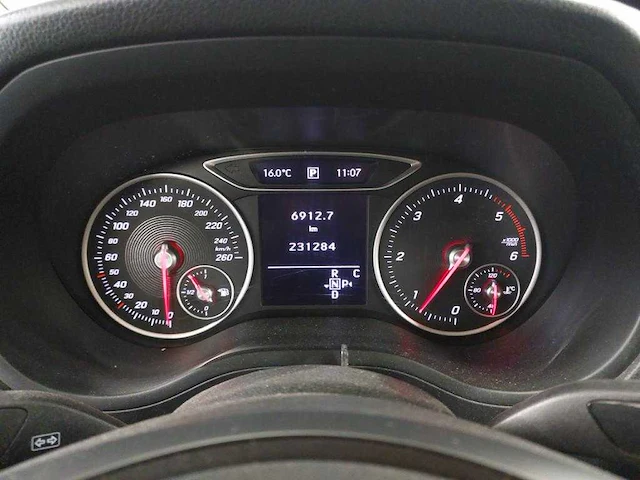 Mercedes-benz b-klasse 220 d ambition , tp-847-d - afbeelding 17 van  18