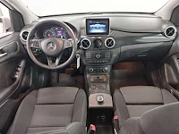 Mercedes-benz b-klasse 220 d ambition , tp-847-d - afbeelding 18 van  18